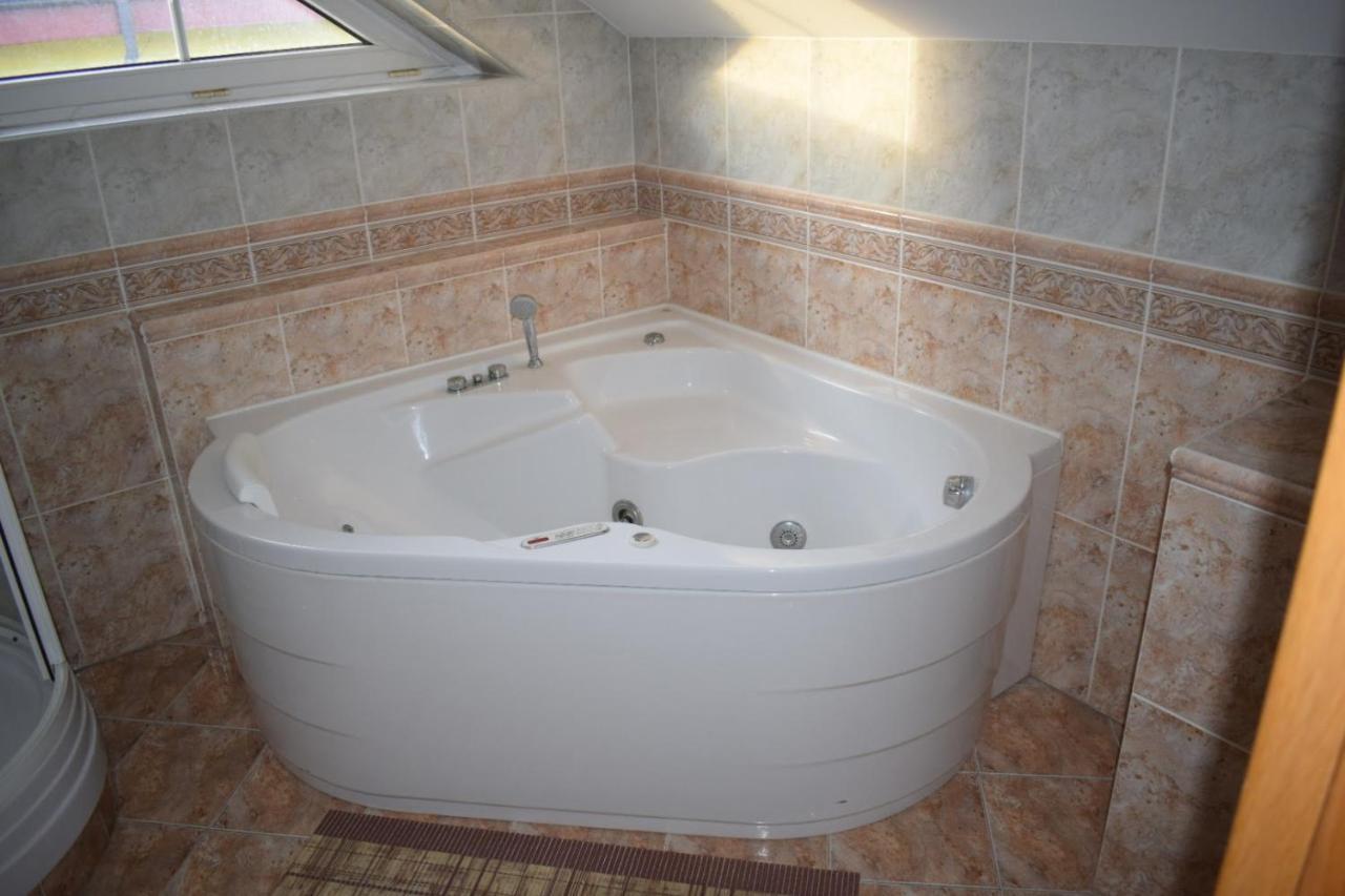 Comenius Apartments - Apartmany Na Rohu Svidnik Exteriör bild